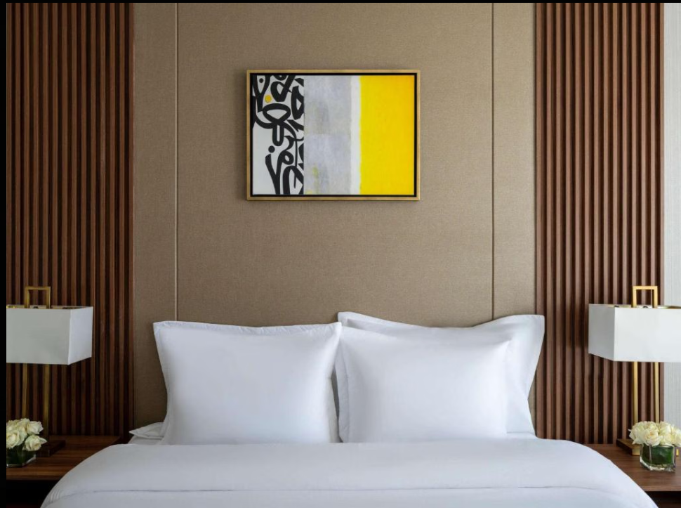 Superior Room with One King Bed