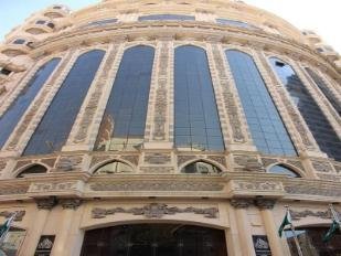 LAND PREMIUM HOTEL