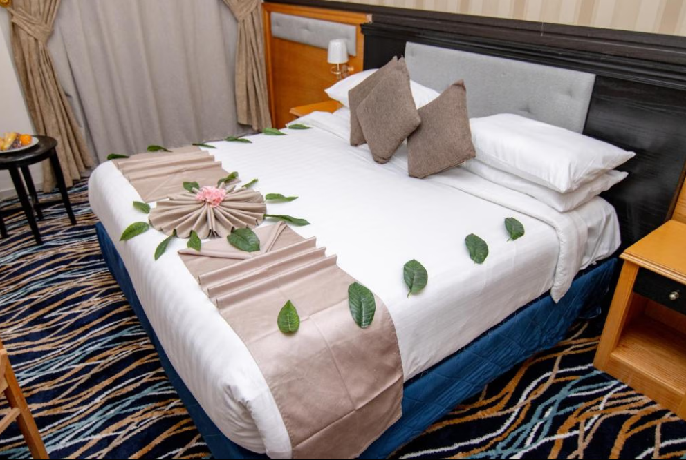 Superior Room with One King Bed
