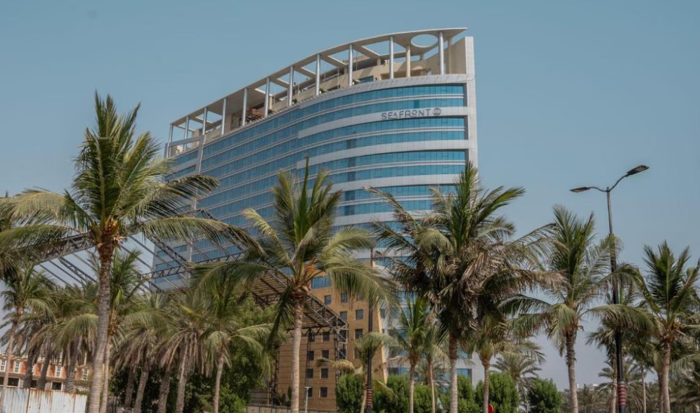 Seafront Luxury Suites Jeddah Corniche