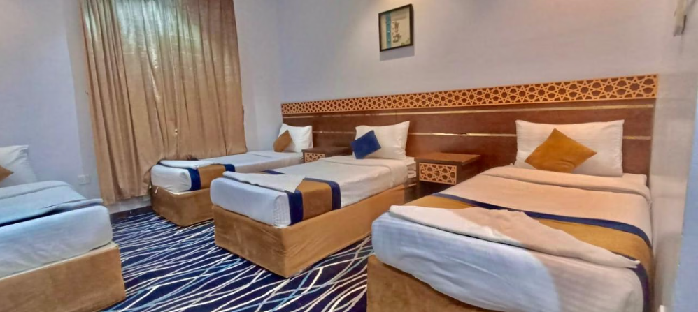 Superior Room with One King Bed
