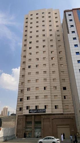 WHITE LION HOTEL